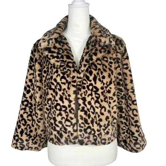 CAbi Vintage 179 Lola Cropped Faux Fur Leopard Print Indie Sleaze Jacket Size M - Picture 11 of 11